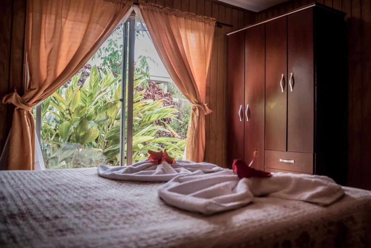 Hostal Y Cabanas Aorangi Hanga Roa Extérieur photo