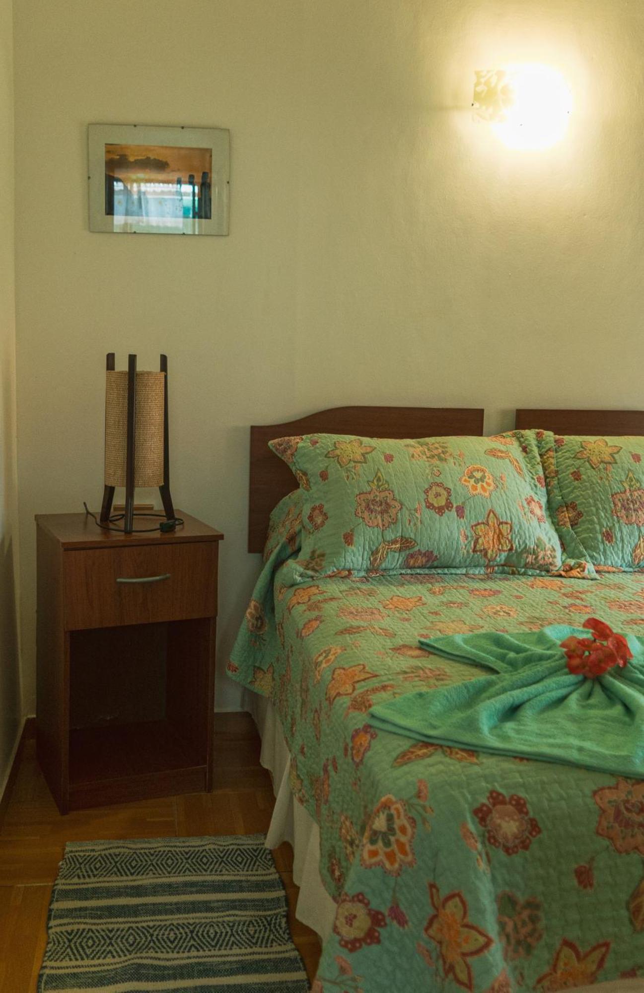 Hostal Y Cabanas Aorangi Hanga Roa Extérieur photo