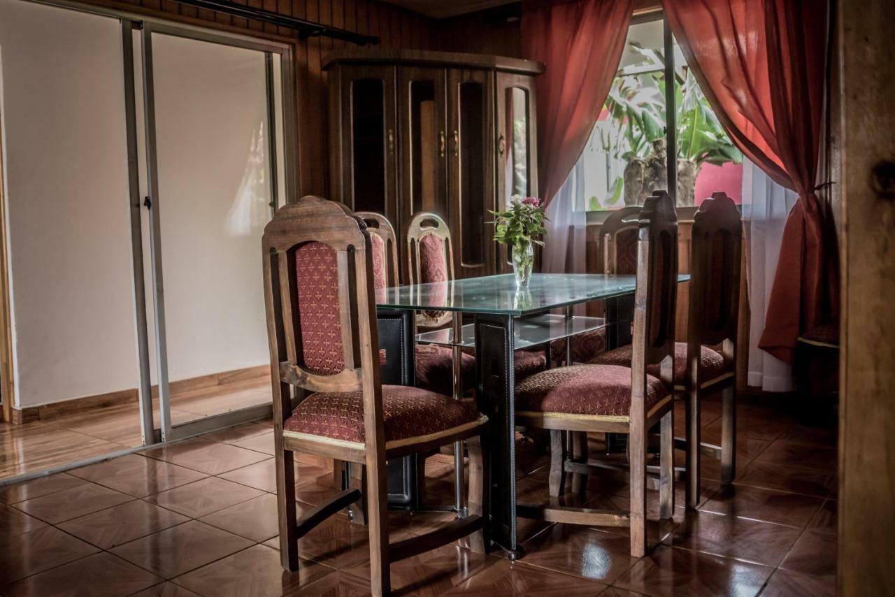 Hostal Y Cabanas Aorangi Hanga Roa Extérieur photo