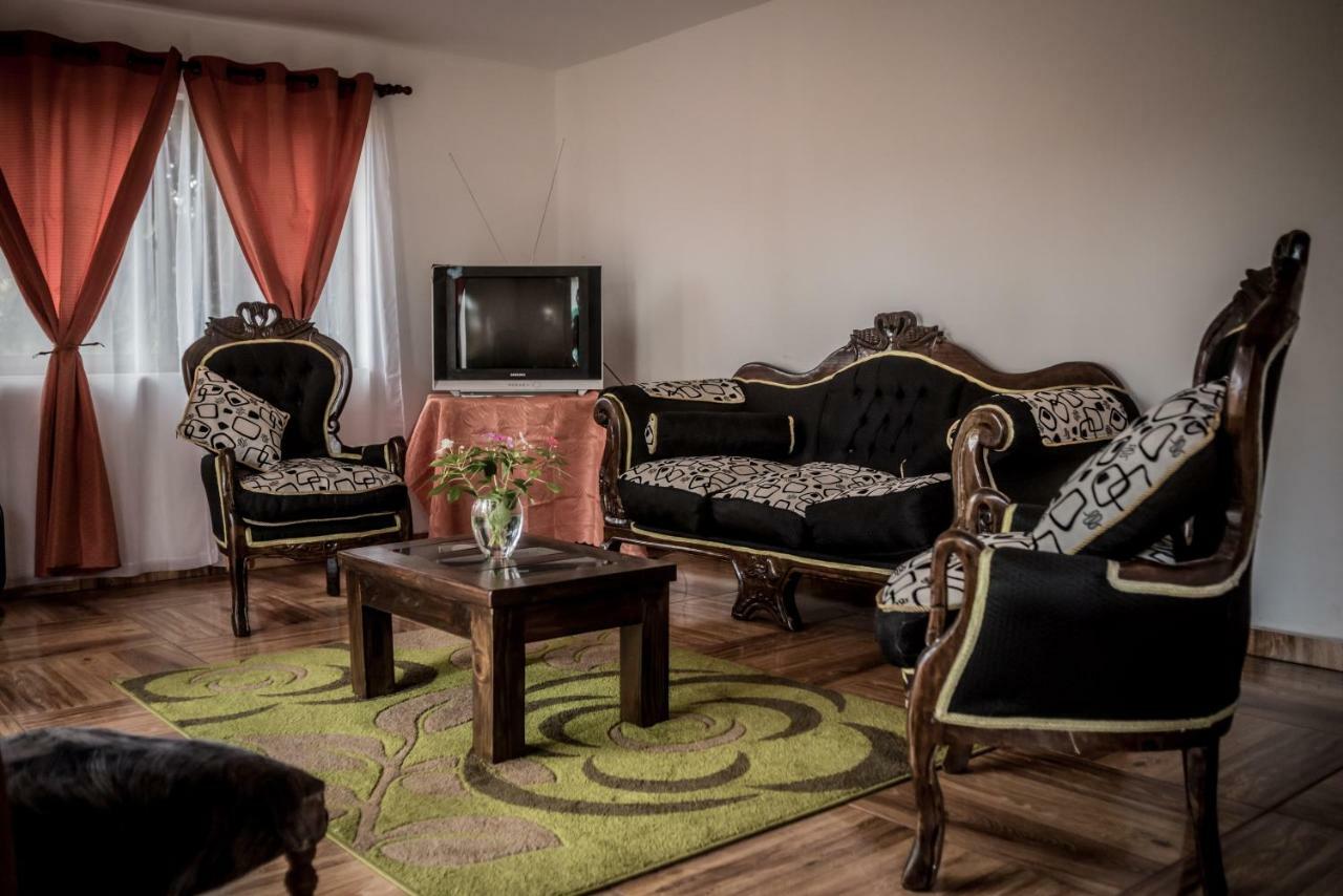 Hostal Y Cabanas Aorangi Hanga Roa Extérieur photo